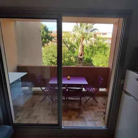 アパート Quatre Couchages Classe 2 Etoiles ボルム・レ・ミモザ