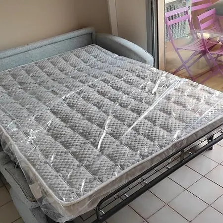 Quatre Couchages Classe 2 Etoiles 아파트 *